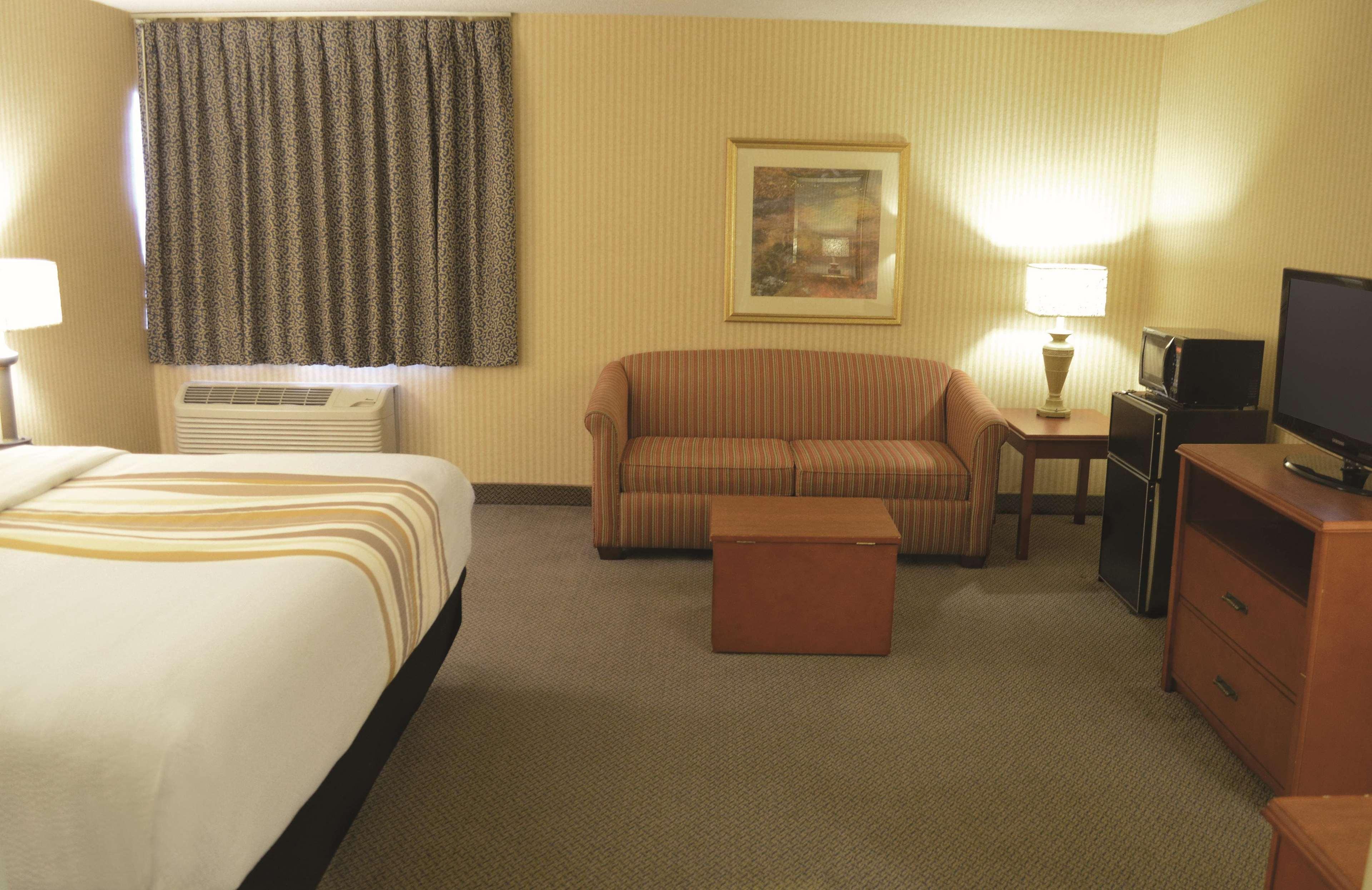 La Quinta By Wyndham Stevens Point Hotel Bagian luar foto