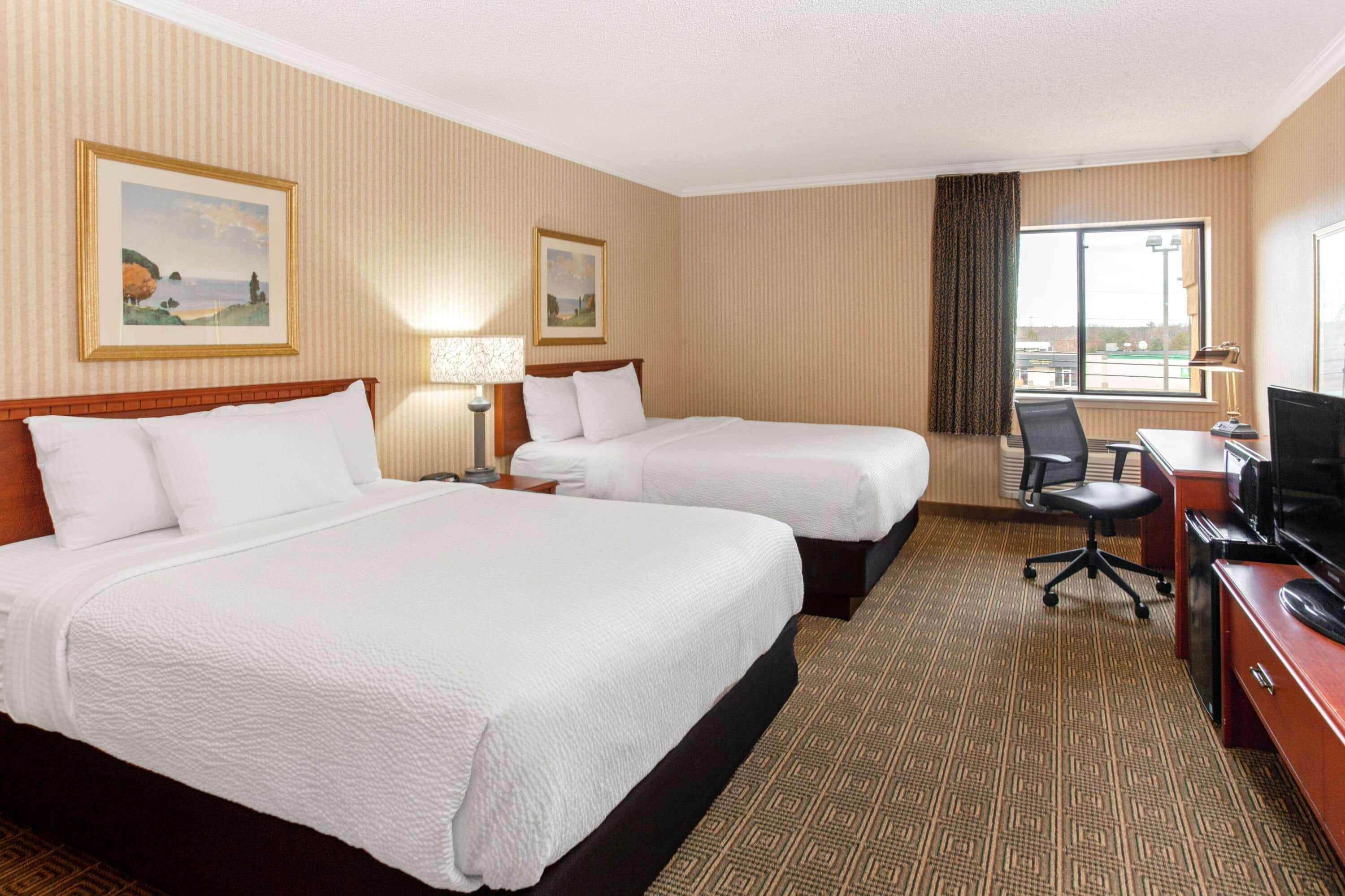 La Quinta By Wyndham Stevens Point Hotel Bagian luar foto