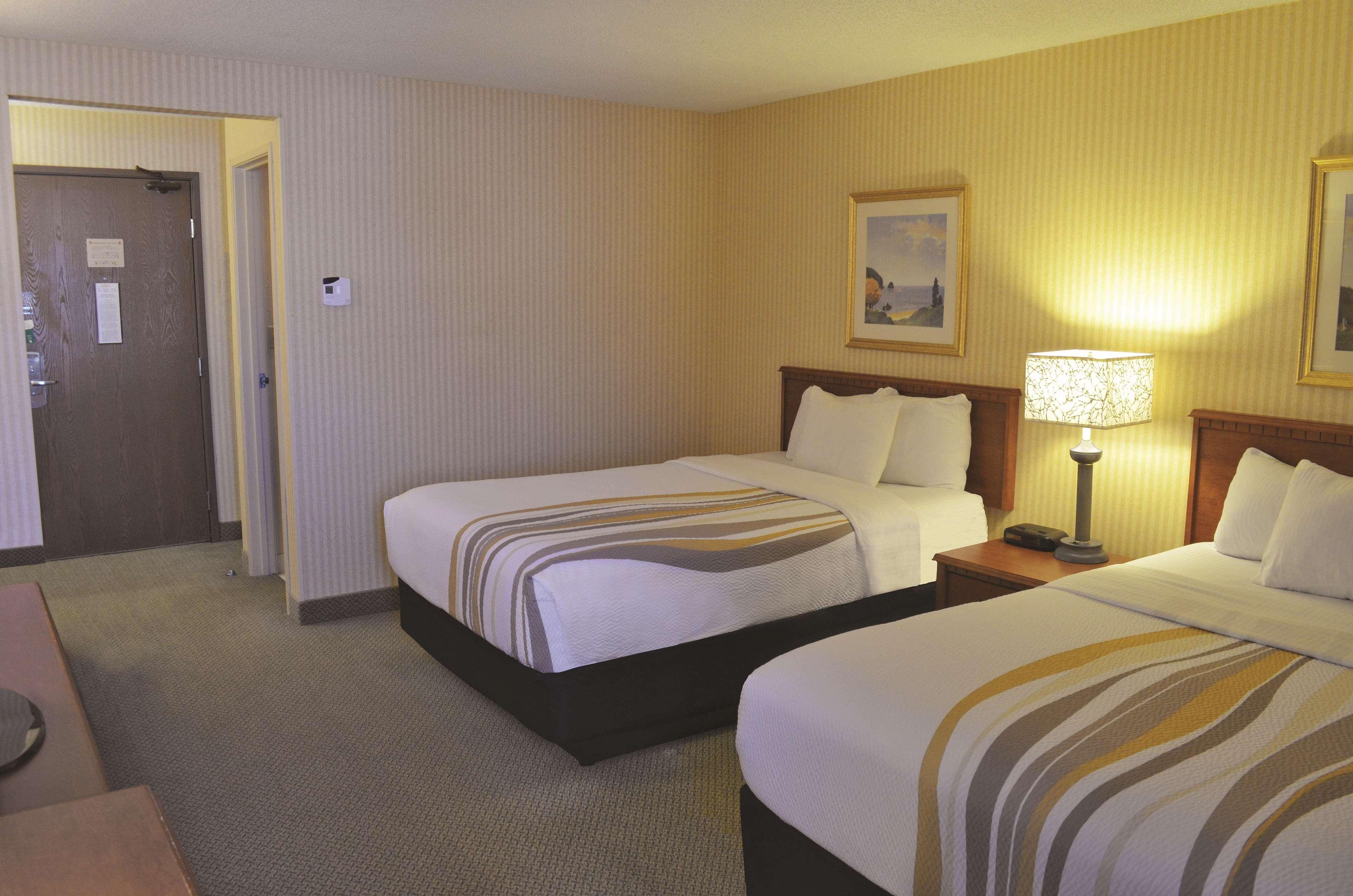 La Quinta By Wyndham Stevens Point Hotel Bagian luar foto