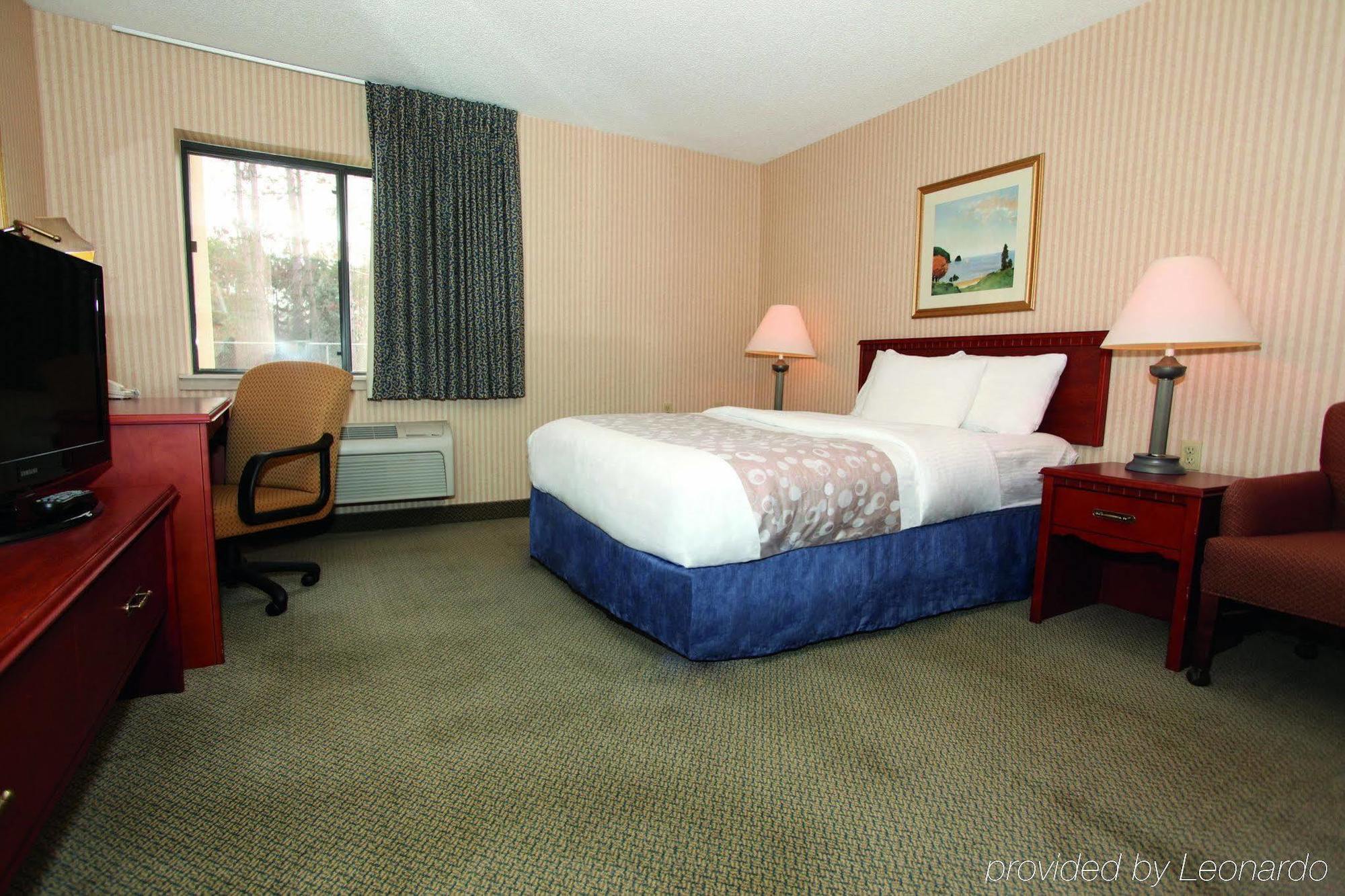 La Quinta By Wyndham Stevens Point Hotel Bagian luar foto