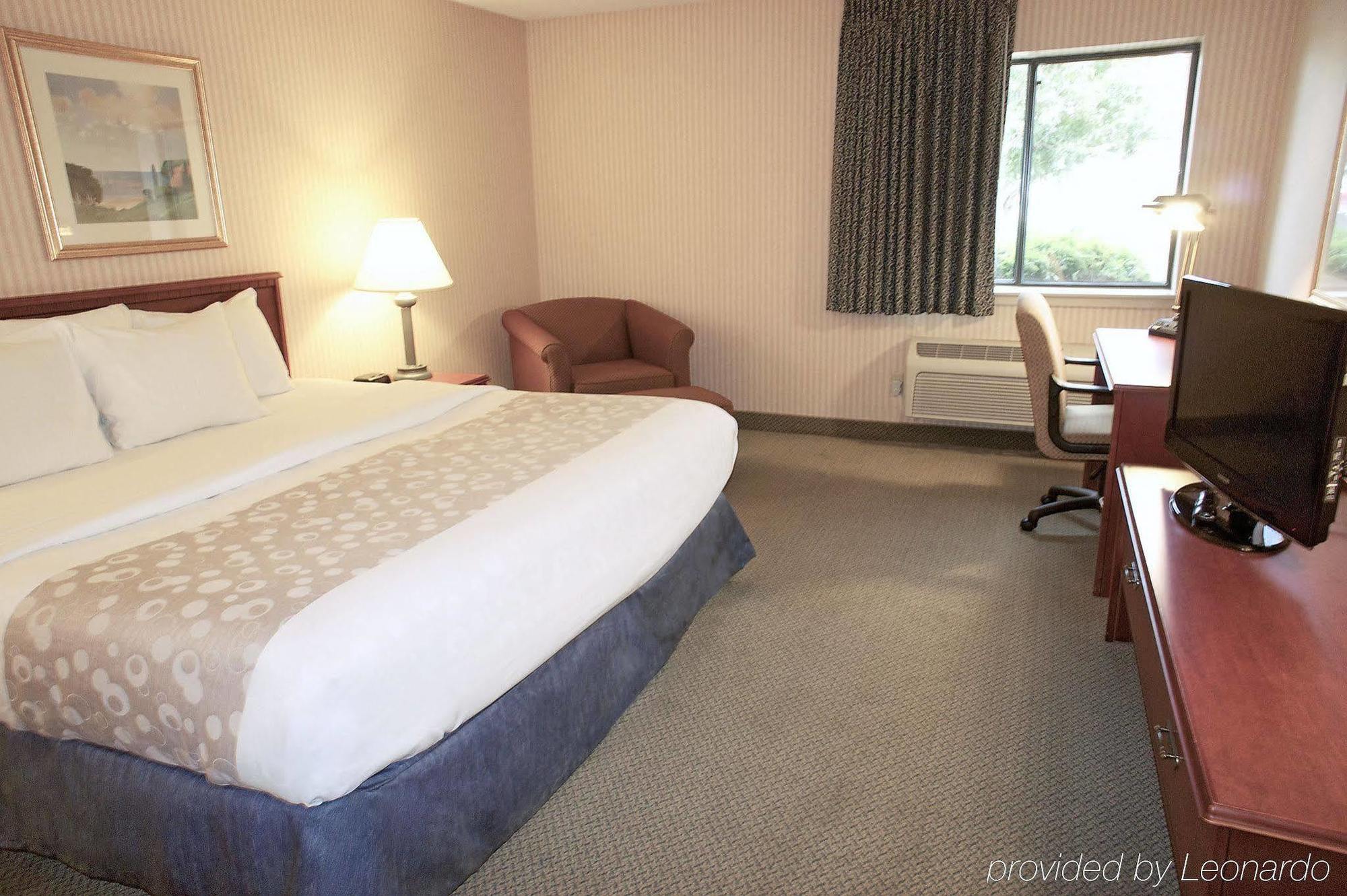 La Quinta By Wyndham Stevens Point Hotel Bagian luar foto